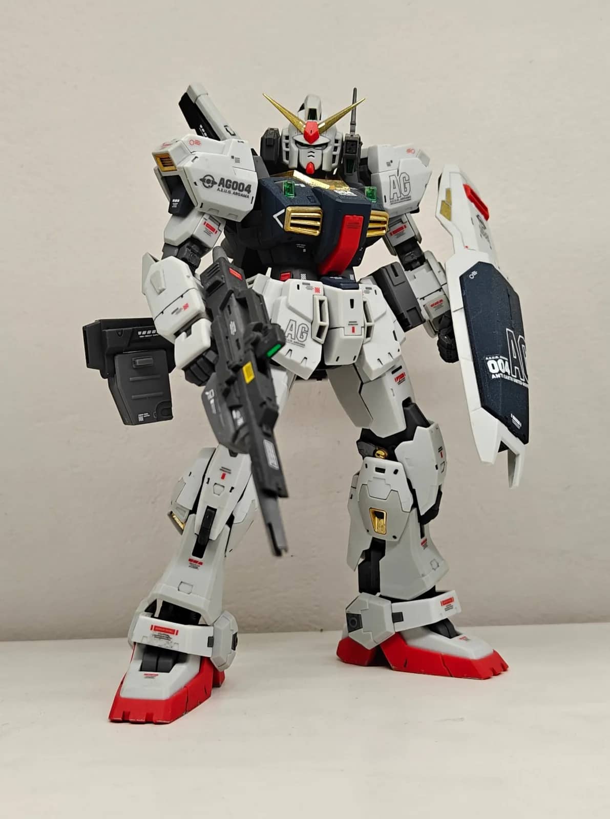 RG 1/144 RX-178 Gundam Mk-II (AEUG) built by Mekrani
